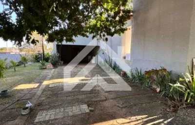 Otima residencia no residencial florenca. aceita financiamento