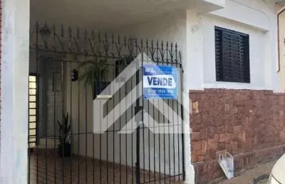 Casa a venda na vila aparecida - 2 dormitorios, armarios na cozinha