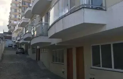 Casa de vila térrea para venda tem 90 metros quadrados com 2 quartos