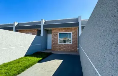 Casa com 2 quartos na região do dona marly em uvaranas