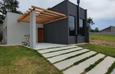 Casa com 3 quartos sendo 1 suite no condomínio ecoville ii