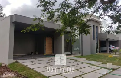 Casa com 3 quartos 2 suíte no condomínio alphaville