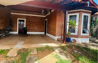 Casa com 2 quartos à venda na Rua Doutor Arthur Vieira de Moraes, Jardim Veneza, Pirassununga