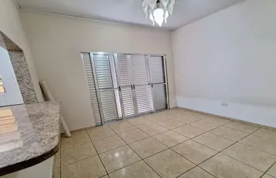 Casa à venda, 165 m², 2 quartos, 2 banheiros, 1 suíte