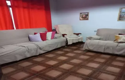 Sobrado à venda, 180 m², 2 quartos, 2 banheiros, 1 suíte