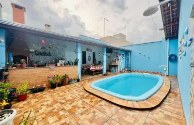 Casa à venda, 124 m², 3 quartos, 2 banheiros, 1 suíte