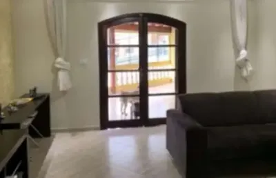 Casa à venda, 184 m², 3 quartos, 2 banheiros, 2 suítes