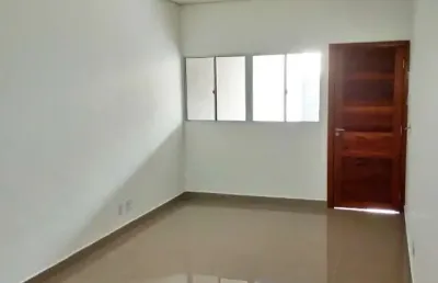 Sobrado à venda, 132 m², 3 quartos, 2 banheiros, 1 suíte