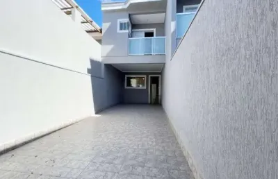 Sobrado à venda, 130 m², 3 quartos, 2 banheiros, 1 suíte