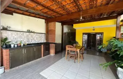 Sobrado à venda, 167 m², 3 quartos, 3 banheiros, 1 suíte