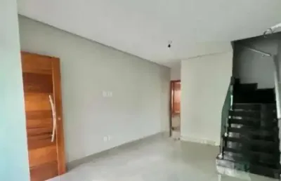 Sobrado à venda, 140 m², 2 quartos, 4 banheiros, 2 suítes