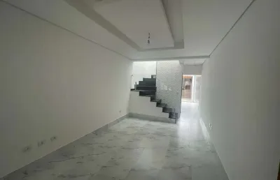 Sobrado à venda, 160 m², 3 quartos, 3 banheiros, 1 suíte
