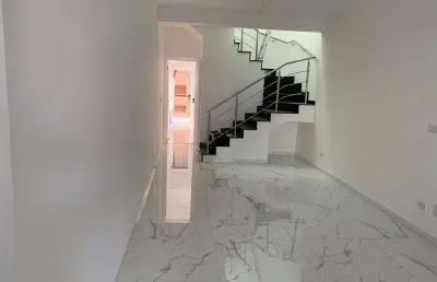 Sobrado à venda, 150 m², 3 quartos, 3 banheiros, 1 suíte