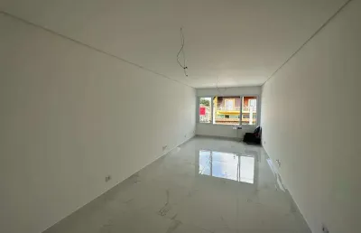 Sobrado à venda, 150 m², 3 quartos, 3 banheiros, 1 suíte