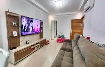 Casa à venda, 150 m², 3 quartos, 3 banheiros, 1 suíte