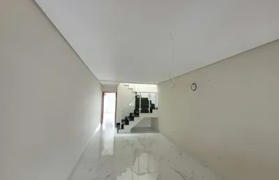 Sobrado à venda, 160 m², 3 quartos, 3 banheiros, 1 suíte