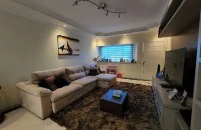 Sobrado à venda, 340 m², 3 quartos, 5 banheiros, 1 suíte