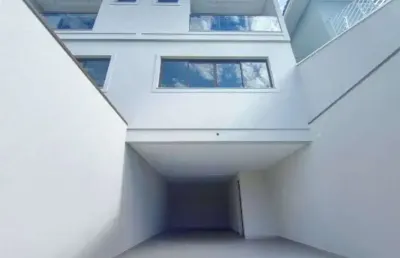 Sobrado à venda, 160 m², 3 quartos, 4 banheiros, 3 suítes