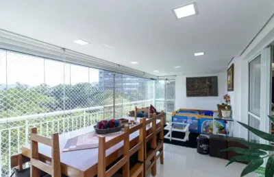 Apartamento à venda, 131 m², 3 quartos, 4 banheiros, 2 suítes