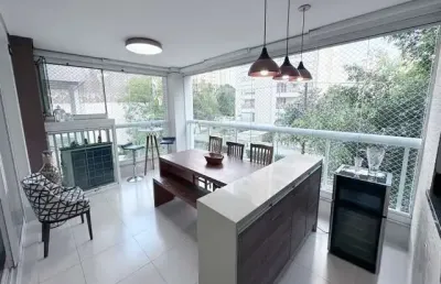 Apartamento à venda, 145 m², 3 quartos, 5 banheiros, 3 suítes