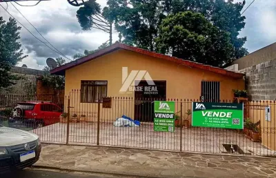 Casa com 3 quartos à venda na Rua Cônego Braga, Centro, Guarapuava