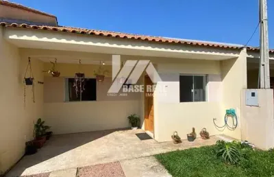 Casa térrea - 03 quartos sendo uma suíte - com edícula