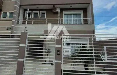 Casa com 3 quartos à venda na Rua Thaumaturgo de Azevedo, Oficinas, Ponta Grossa