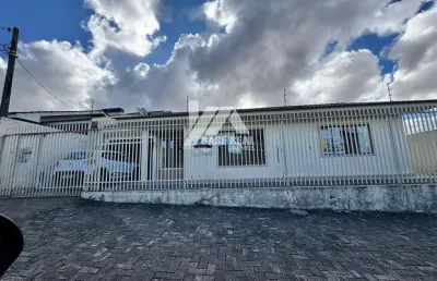 Casa com 3 quartos para alugar na Rua Alcione Bastos, Alto da XV, Guarapuava