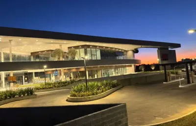 Sala comercial para alugar na Avenida Comendador Franco, 700, Uberaba, Curitiba