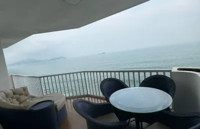 Apartamento de frente para o mar , melhor vista do guarujá. 
