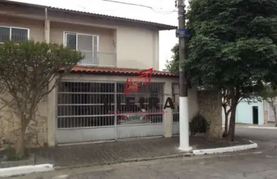 Casa com 3 quartos à venda na Rua João Luis de Campos, 275, Vila Marari, São Paulo