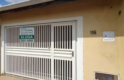 Casa com 3 quartos para alugar na Rua Irineu Milanez, Ary Coelho, Piracicaba