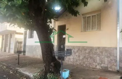 Casa com 2 quartos à venda na Rua Dr. Alvim, São Dimas, Piracicaba