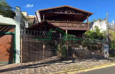 Casa com 5 quartos para alugar na Rua Campos Salles, Cidade Jardim, Piracicaba