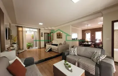 Casa com 3 quartos à venda na Rua Olívia Bianco, Jardim Brasília, Piracicaba