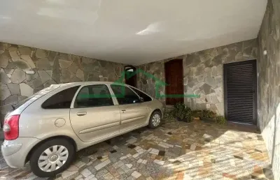 Casa com 4 quartos à venda na Rua José de Souza Gomes Coelho, Vila Rezende, Piracicaba