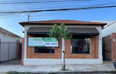 Casa comercial para alugar na Rua Dona Eugênia, São Judas, Piracicaba