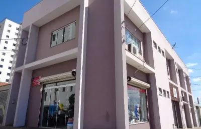 Casa comercial para alugar na Rua Dez de Novembro, São Judas, Piracicaba