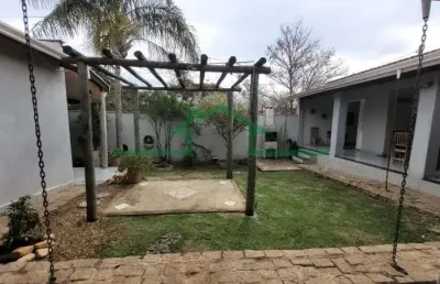Casa com 3 quartos à venda na Rua Dalila de Oliveira Moreira, Jardim Abaeté, Piracicaba