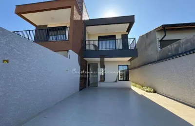Sobrado à venda com 3 suítes e 4 vagas no jardim dos pinheiros