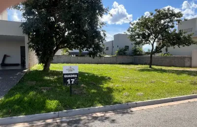 Terreno em condomínio fechado à venda na Avenida Contorno dos Ipês, Residencial Goiânia Golfe Clube, Goiânia