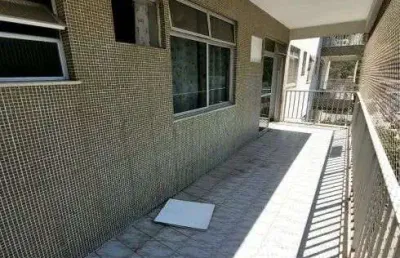 Praça seca / excelente apto 2 quartos + dependência completa