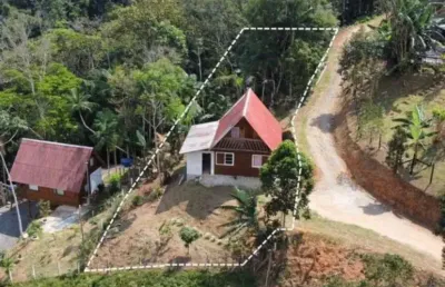 Chalé em canelinha/sc bairro moura aceita 100 de entrada + parcelas