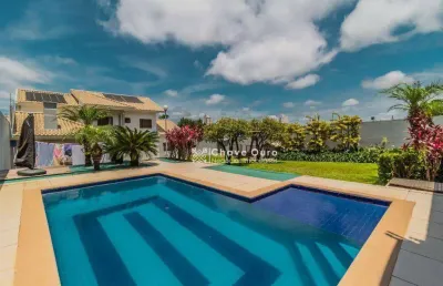Casa com 5 quartos à venda no Centro, Cascavel 