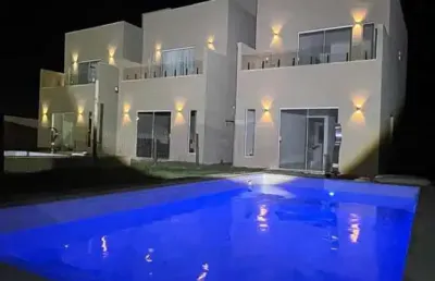 Casa 3/4 lado praia - condominio - piscina - barra de jacuípe - terreno 350 m²