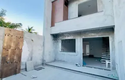 Casa duplex com 3 suítes e entrada individual – praia de ipitanga