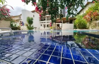 Casa em condomínio fechado com 5 quartos à venda na Avenida Orlando Gomes, 945, Piatã, Salvador