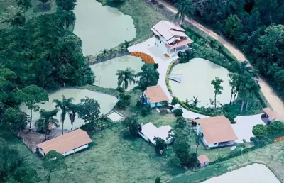 Vendo sítio com 20.000m² (02 casas) - região turística de gaspar