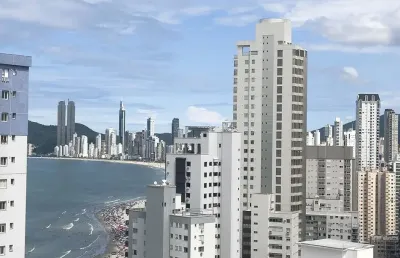 Vendo apartamento frente mar, edifício eleganza tower - balneário camboriú