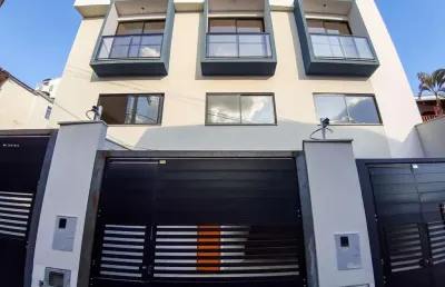 Casa de 3 quartos, apenas 200 metros da av. presidente costa e silva